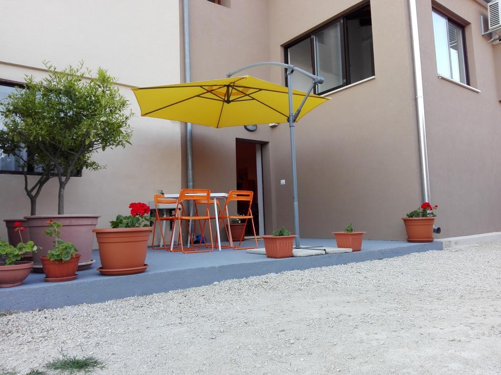 Apartment Luka Novigrad Istria Εξωτερικό φωτογραφία